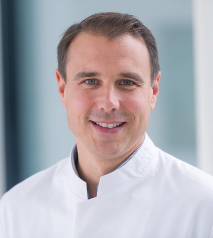 Prof. Dr. Philipp Geisbüsch, Ärztlicher Direktor Klinik für Gefäßchirurgie, Endovaskuläre Chirurgie und Transplantationschirurgie